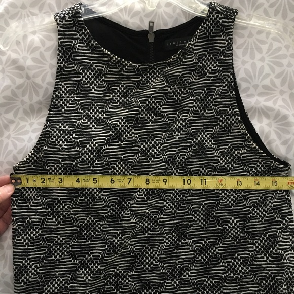 Sleeveless knit tank top - Picture 5 of 7